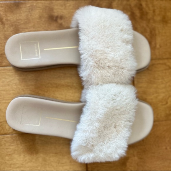 Dolce Vita Giles Slide Sandals - Picture 1 of 7